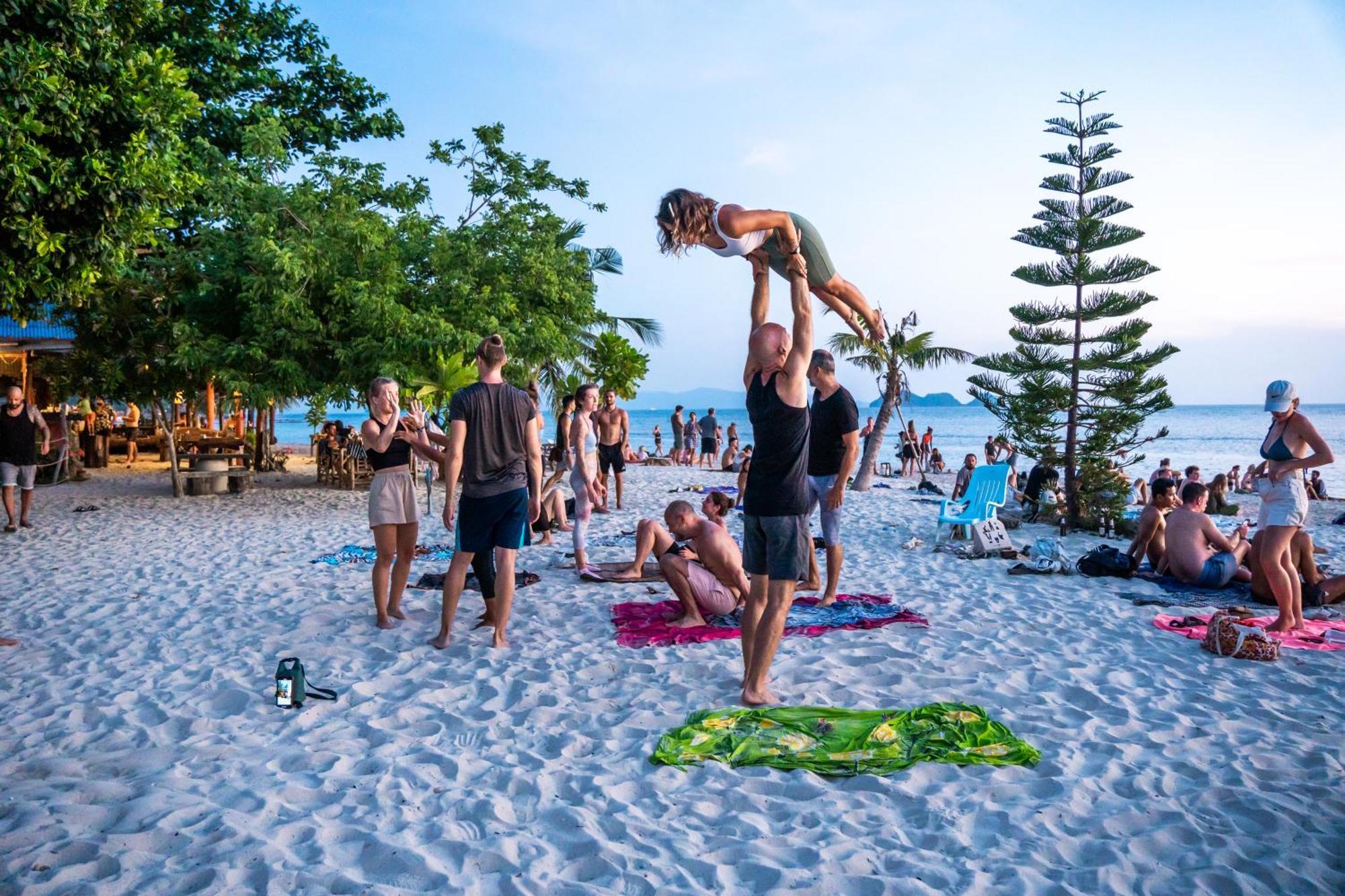 Bodega Koh Pha Ngan Beach Thong Sala Esterno foto